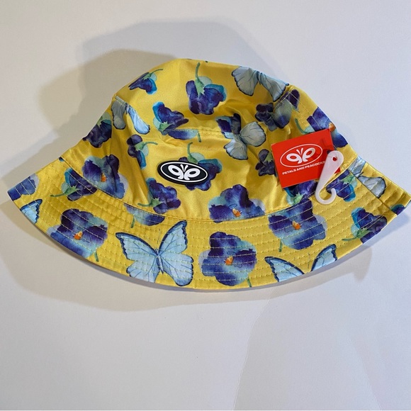 Petals & Peacocks yellow butterflies and flowers bucket hat,satin fabric O/S,NWT - Picture 9 of 9
